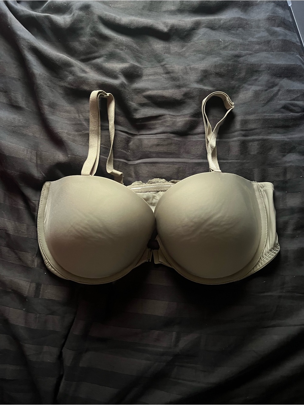 Victoria’s Secret  Front Clasp Cream Bra  Only | Underwire | 36D